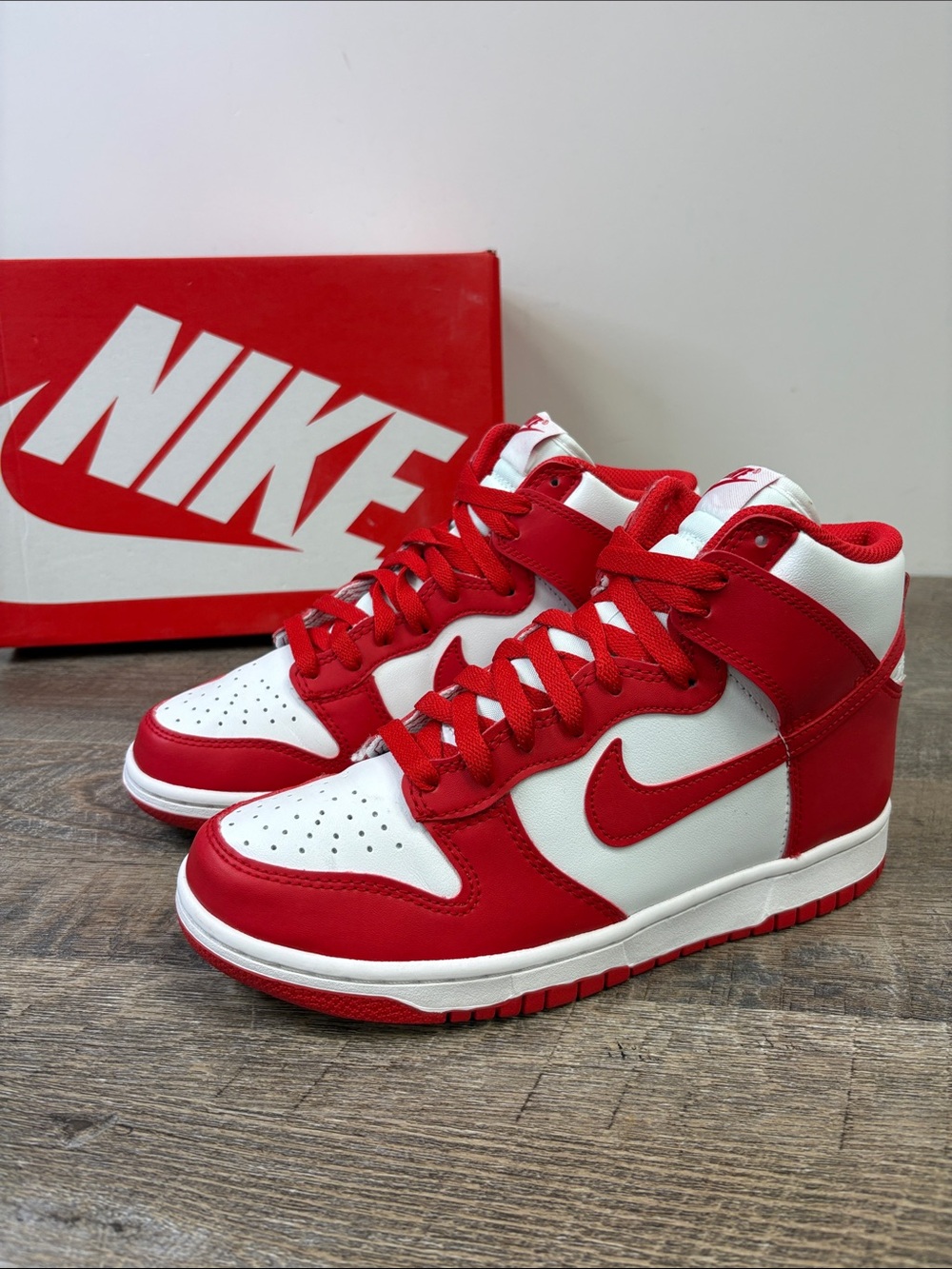 Nike Dunk High GS University Red White Sneakers 6Y Women’s 7.5 DB2179-106